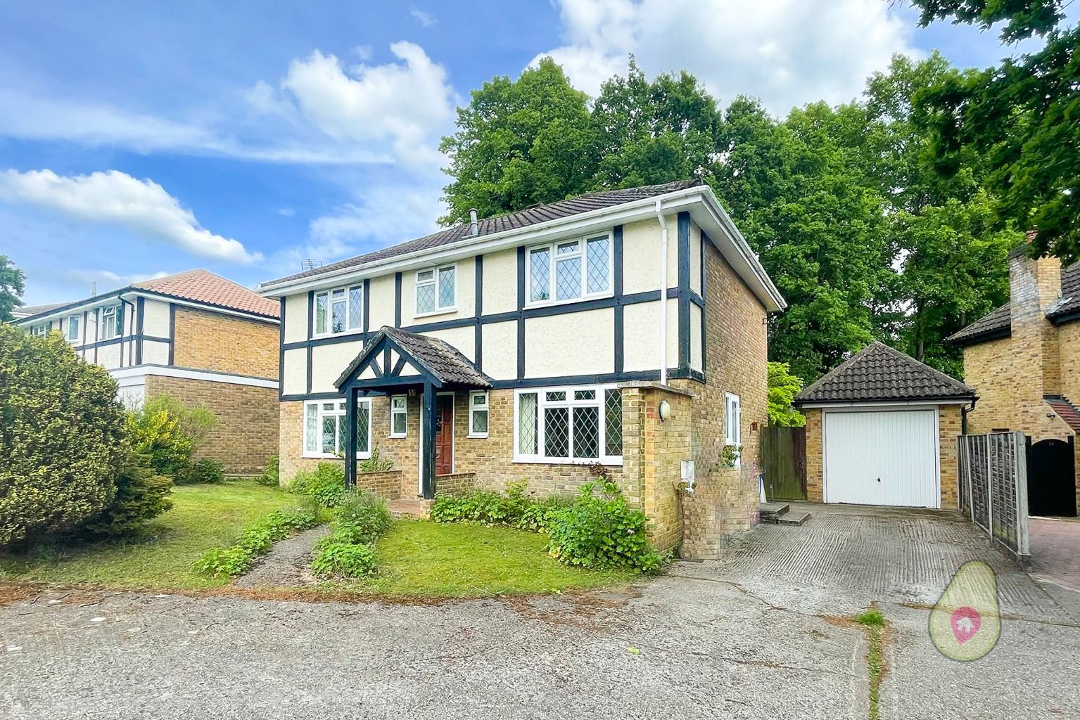 4 bed detached house for sale in Beech Glen, Bracknell RG12 Zoopla