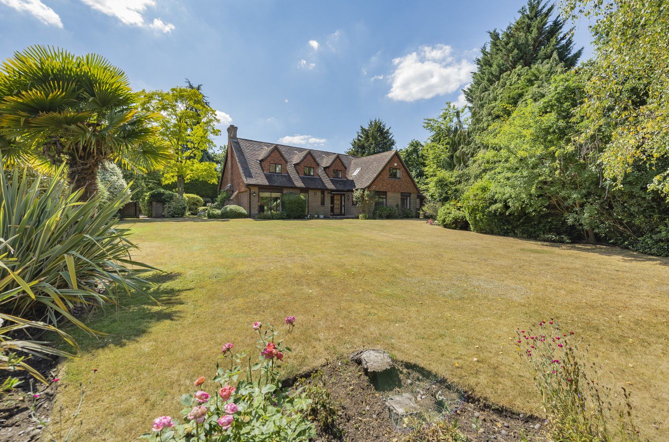 5 bed detached house for sale in Holbrook Lane, Chislehurst, Kent BR7
