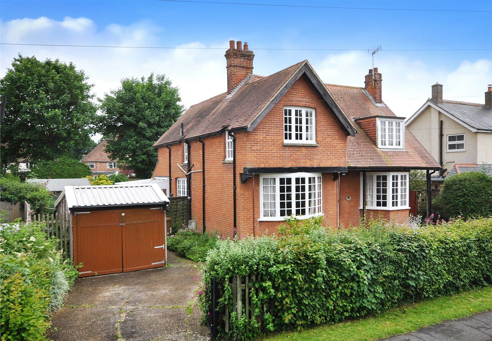 3 bed detached house for sale in Horley, Surrey RH6 Zoopla