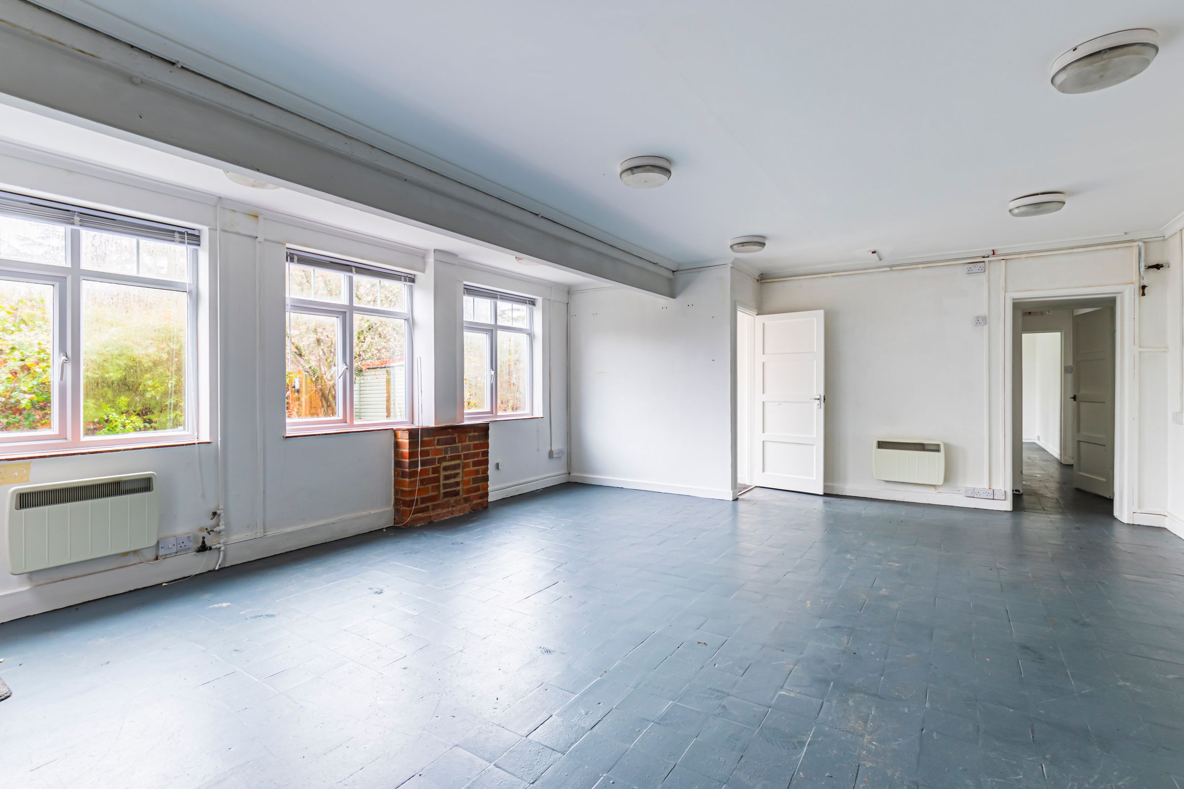 3 bed detached house for sale in Langley Hill, Kings Langley