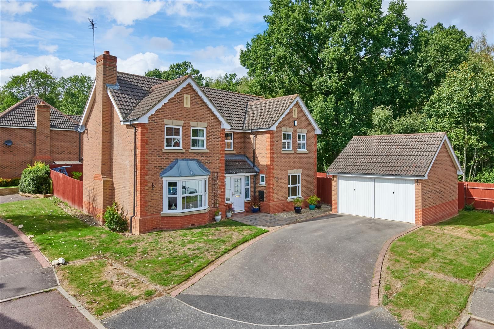 4 bed detached house for sale in Hartwood Croft, Kettering NN16 Zoopla