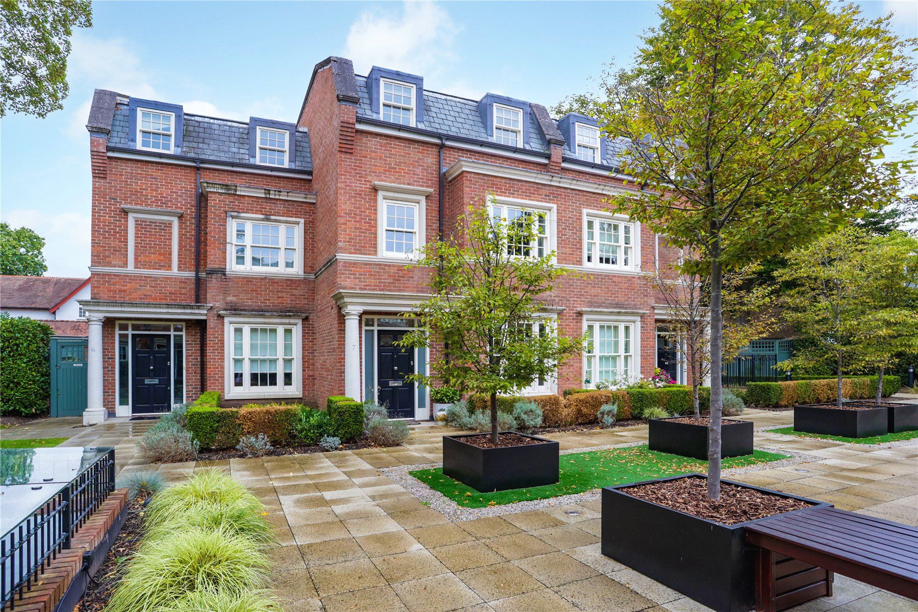 5 bed detached house for sale in Warrenhurst Gardens, Weybridge KT13