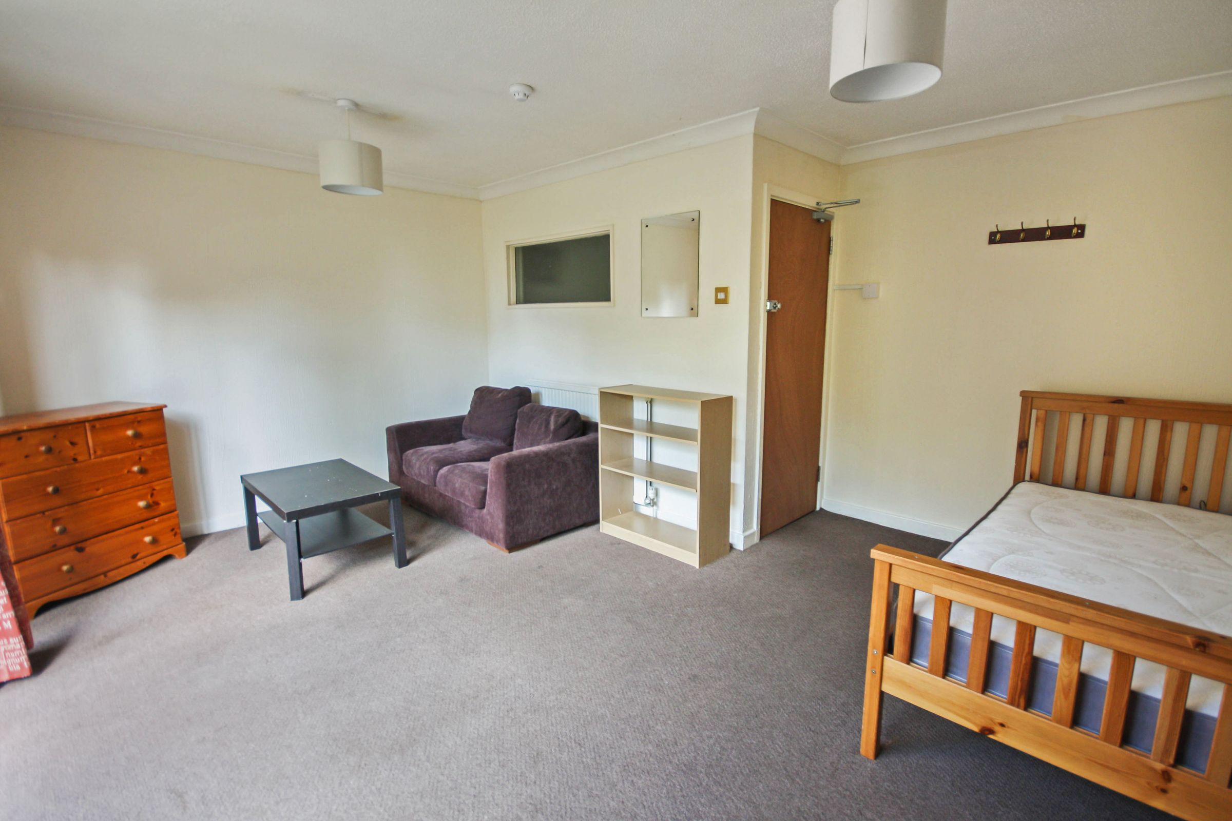 Room to rent in Parklands Drive, Chelmsford CM1 Zoopla