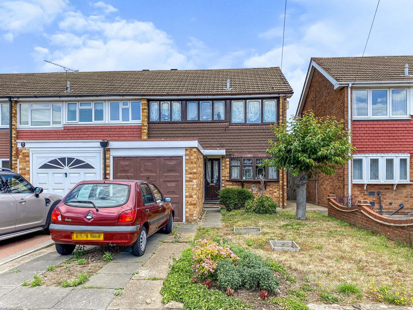 3 bed end terrace house for sale in Tangmere Crescent, Hornchurch RM12