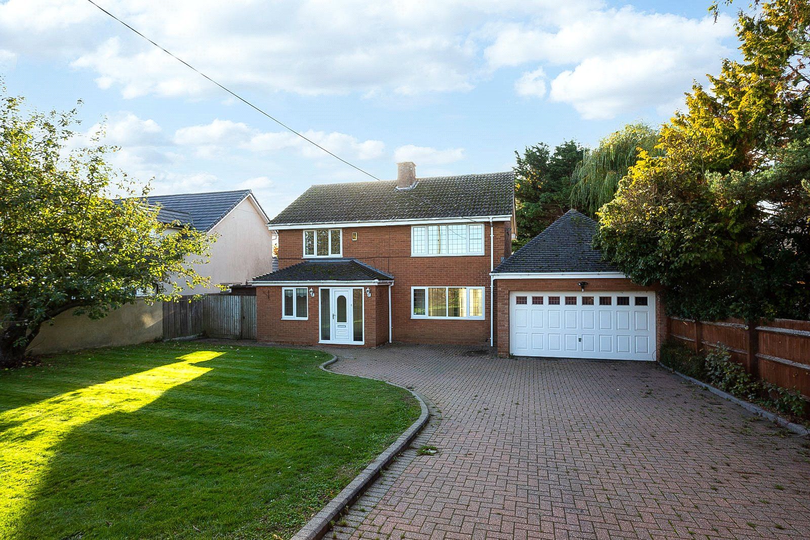 4 bed detached house to rent in Mears Ashby Road, Earls Barton