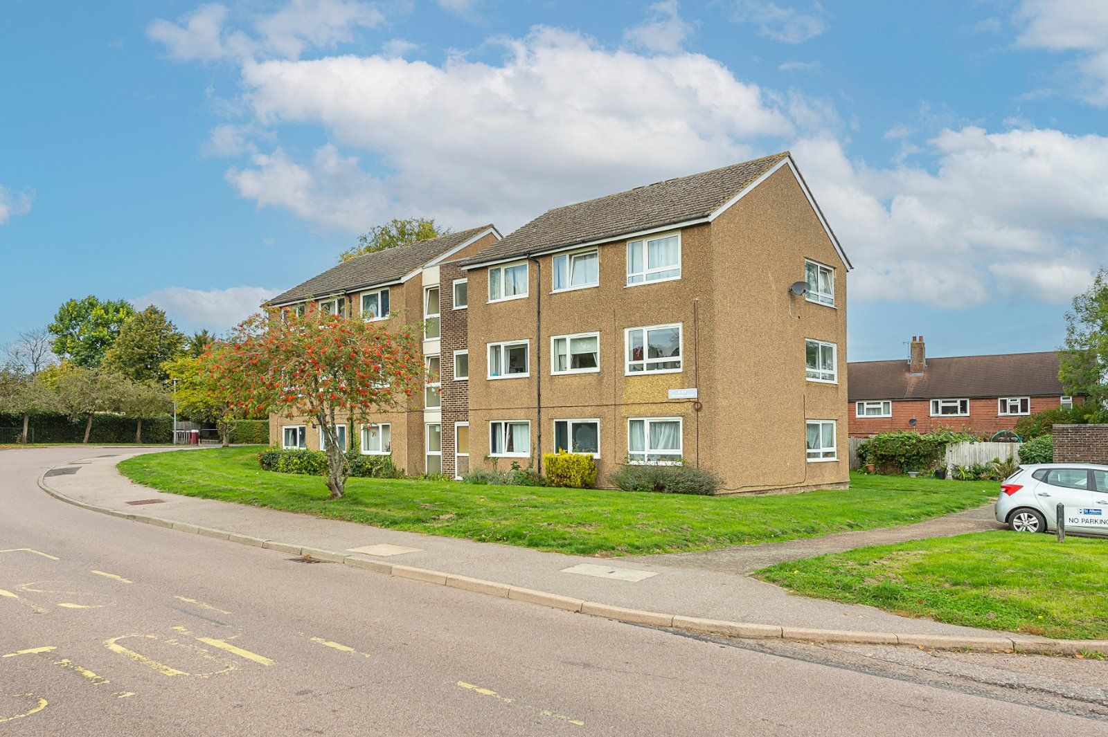 2 bed flat for sale in Nurseries Road, Wheathampstead, St. Albans