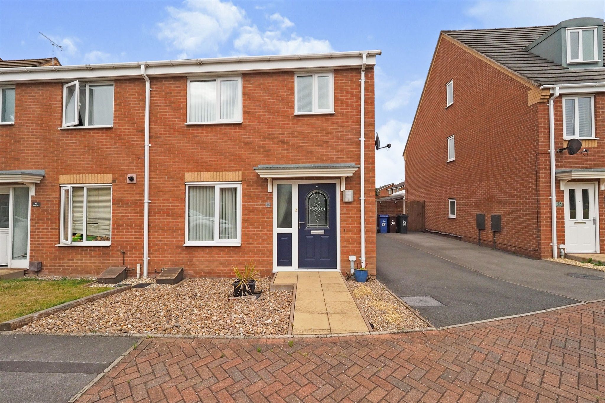 3 bed semidetached house for sale in Balata Way, Stretton, BurtonOn