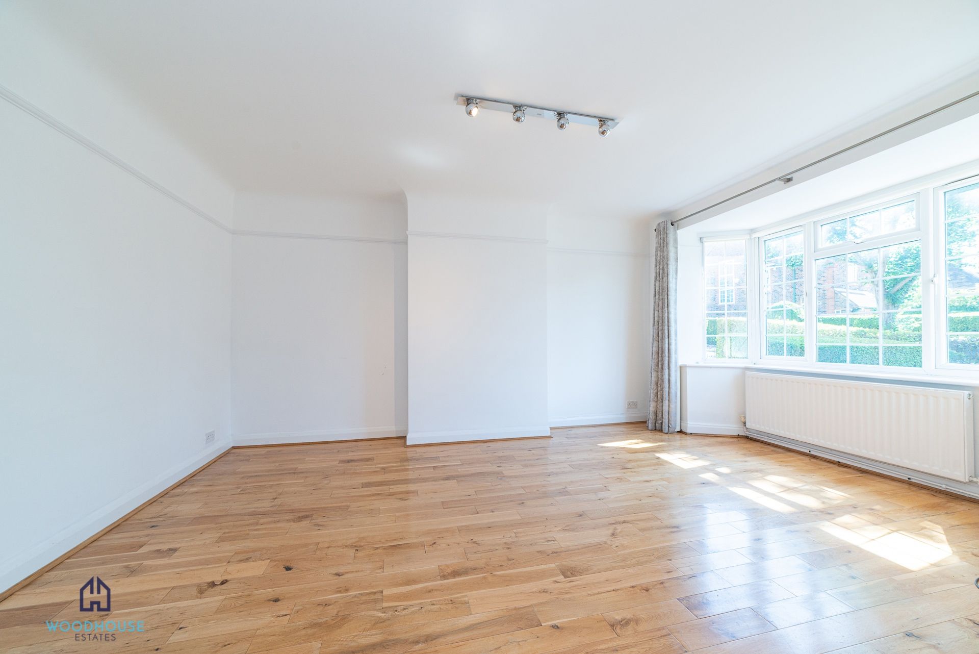 2 bed to rent in Brim Hill, London N2 Zoopla