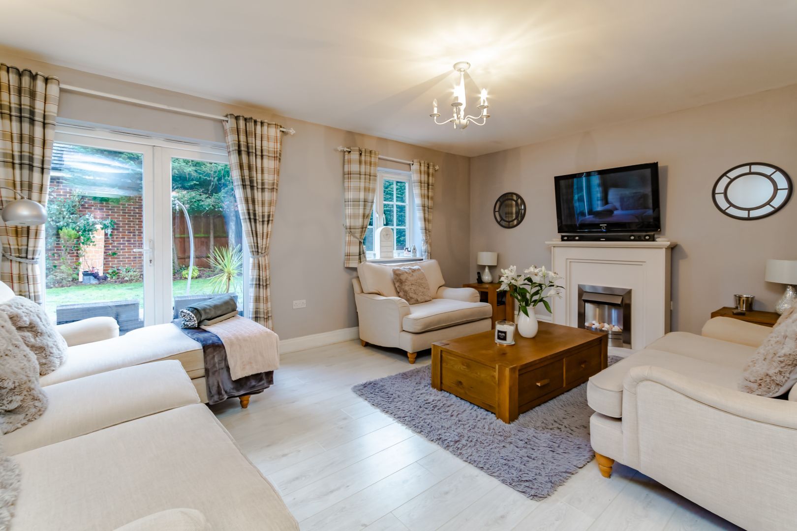 5 bed detached house for sale in Blackwater Lane, Crawley RH10 Zoopla