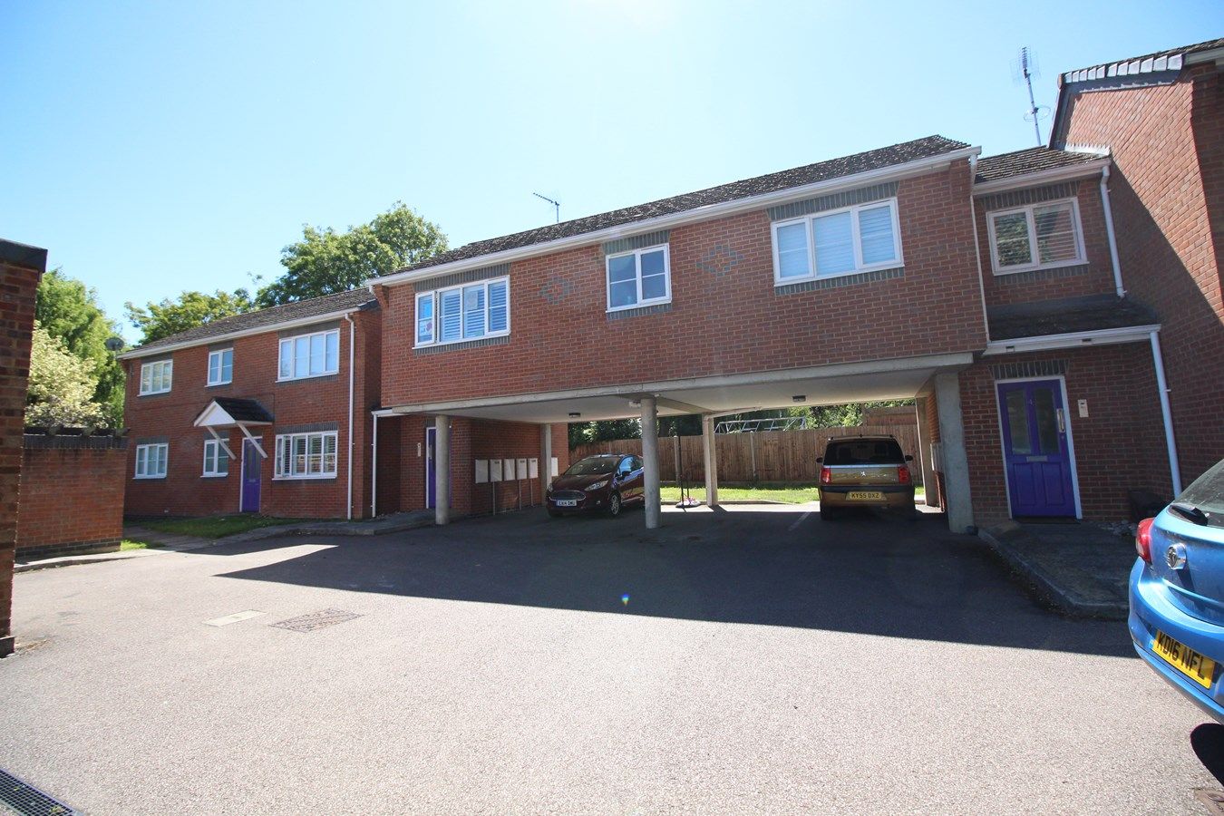 2 bed flat to rent in Bearton Close, Hitchin SG5 Zoopla