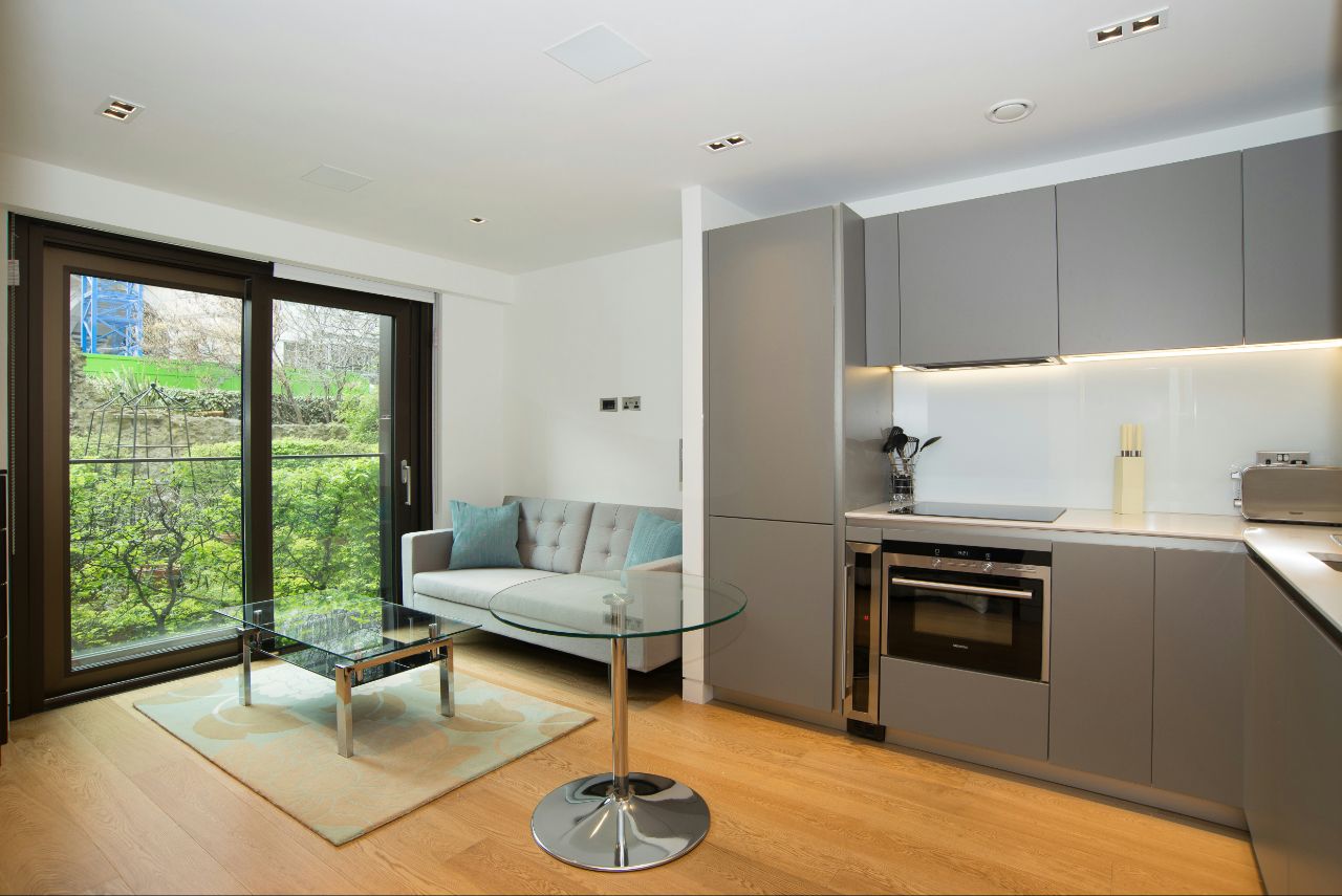 Studio to rent in Roman House, Wood Street, Barbican EC2Y Zoopla