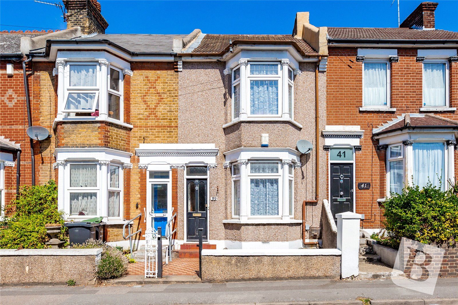 3 bed terraced house for sale in Cross Lane East, Gravesend, Kent DA12