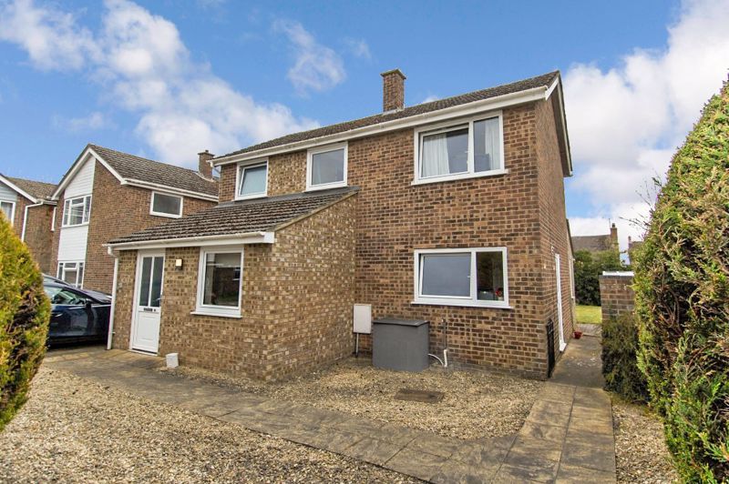 3 bed detached house for sale in Lenthal, Bletchingdon, Kidlington OX5