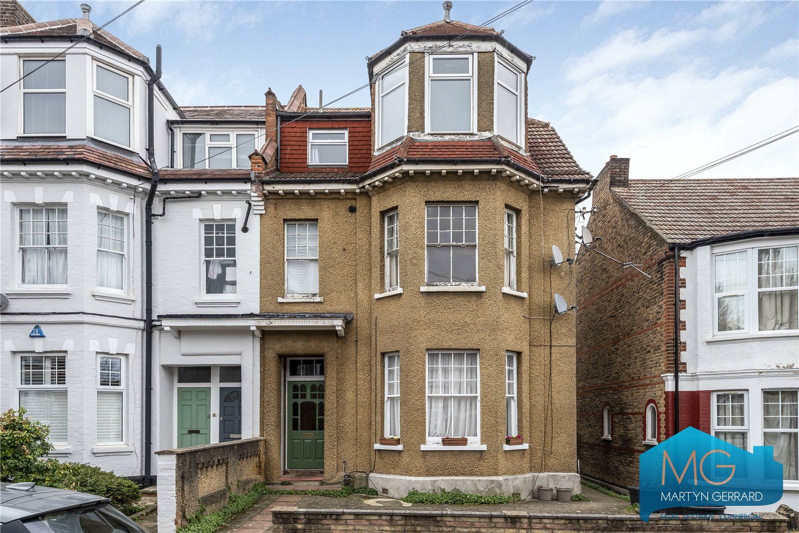 2 bed for sale in Orpington Road, Winchmore Hill, London N21