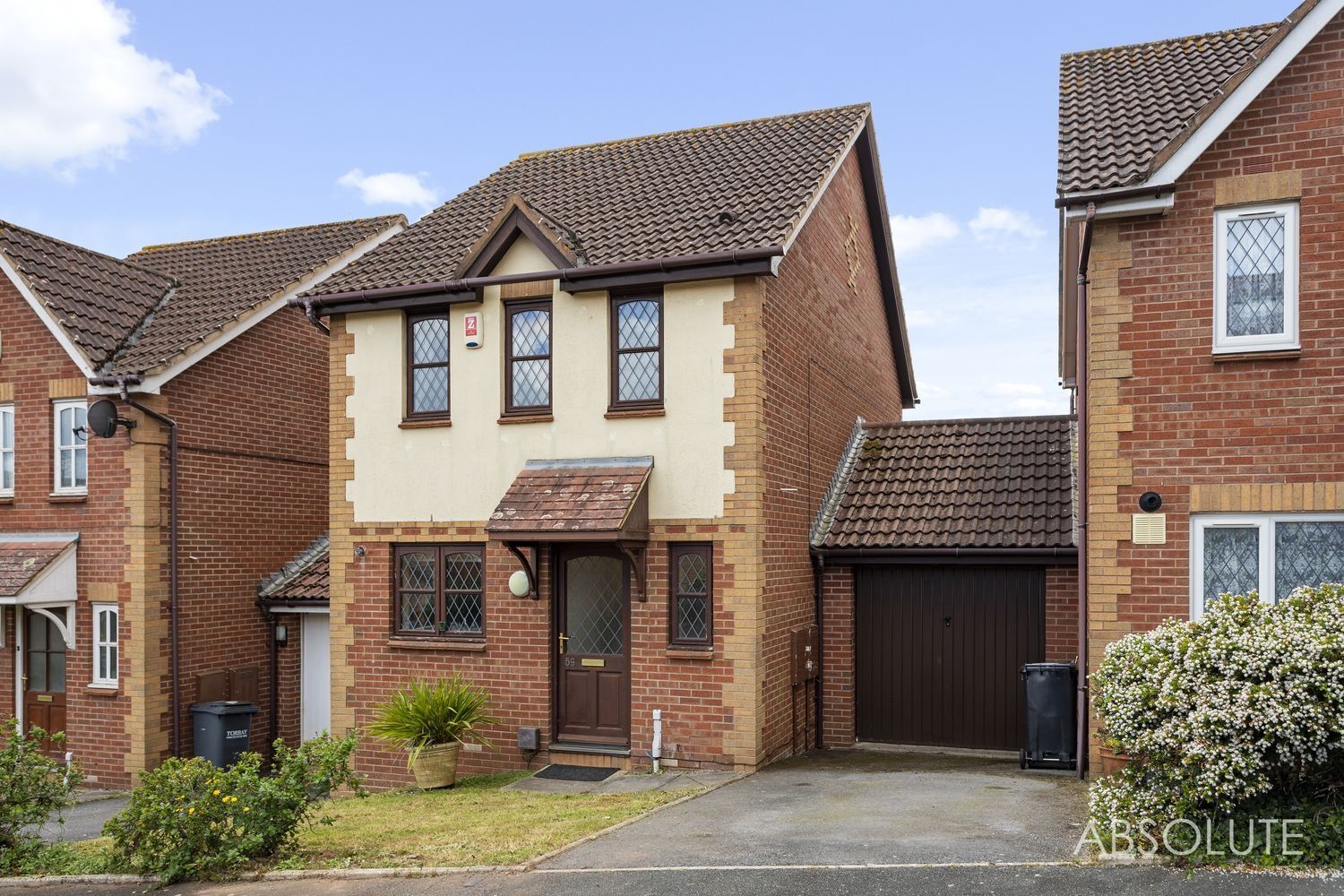 3 bed linkdetached house for sale in Shearwater Drive, Torquay, Devon