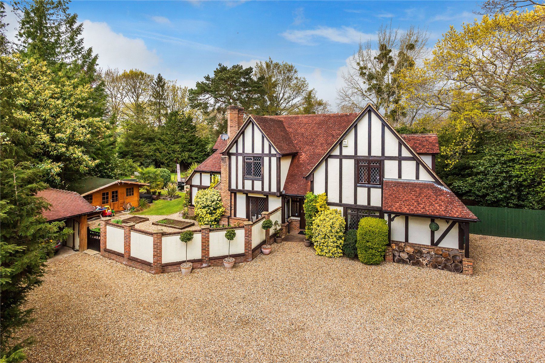 5 bed detached house for sale in Chobham, Woking GU24 Zoopla