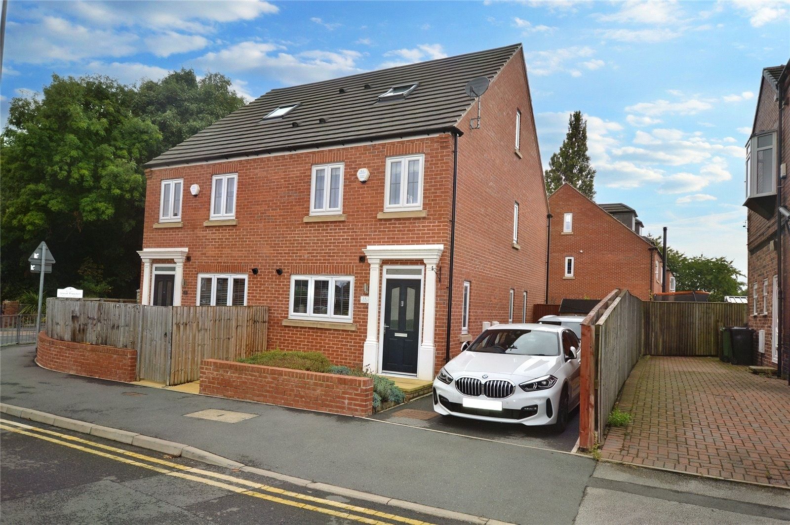 3 bed semidetached house for sale in Brigshaw Lane, Allerton Bywater