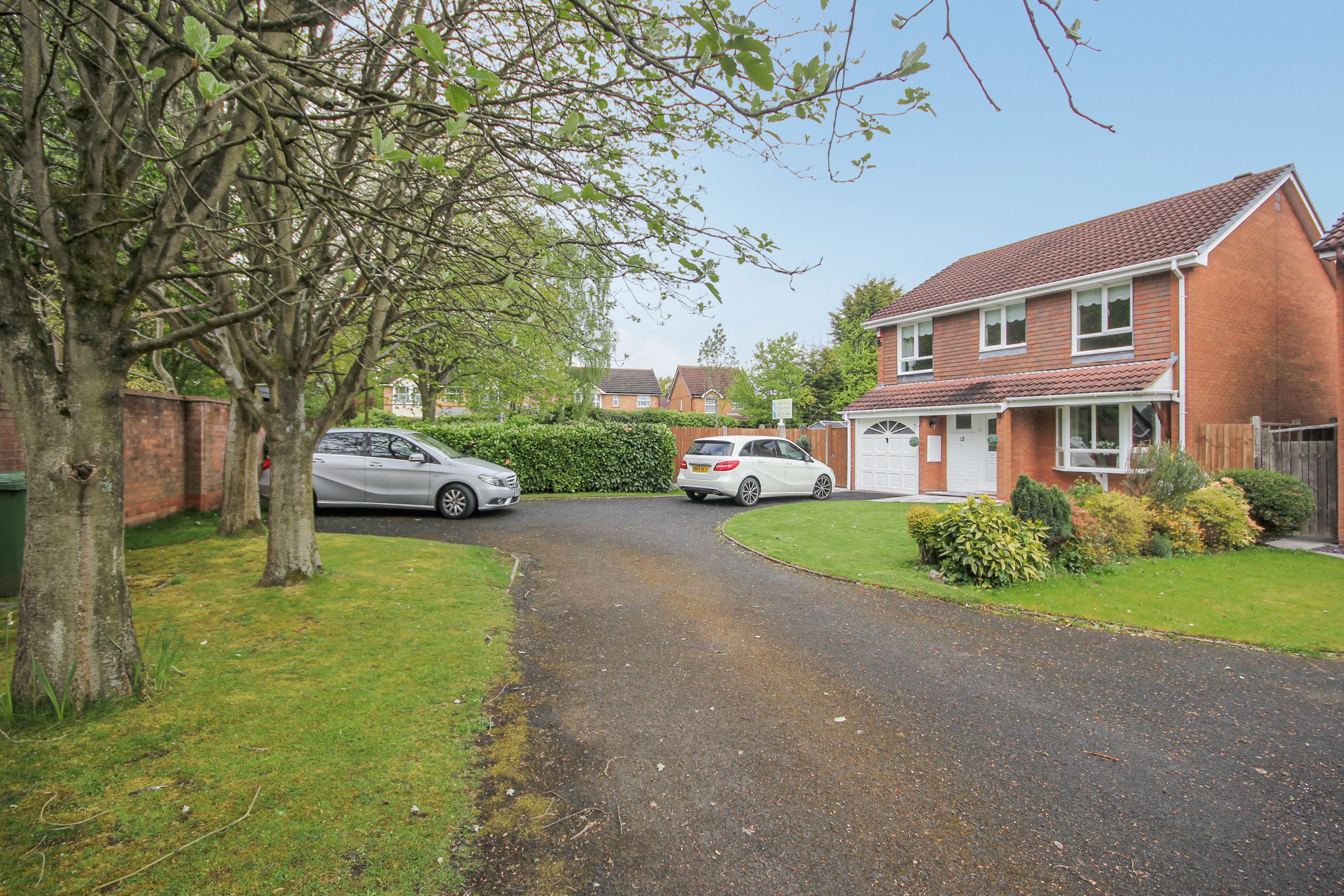 Woodbury Grove, Hillfield, Solihull B91  