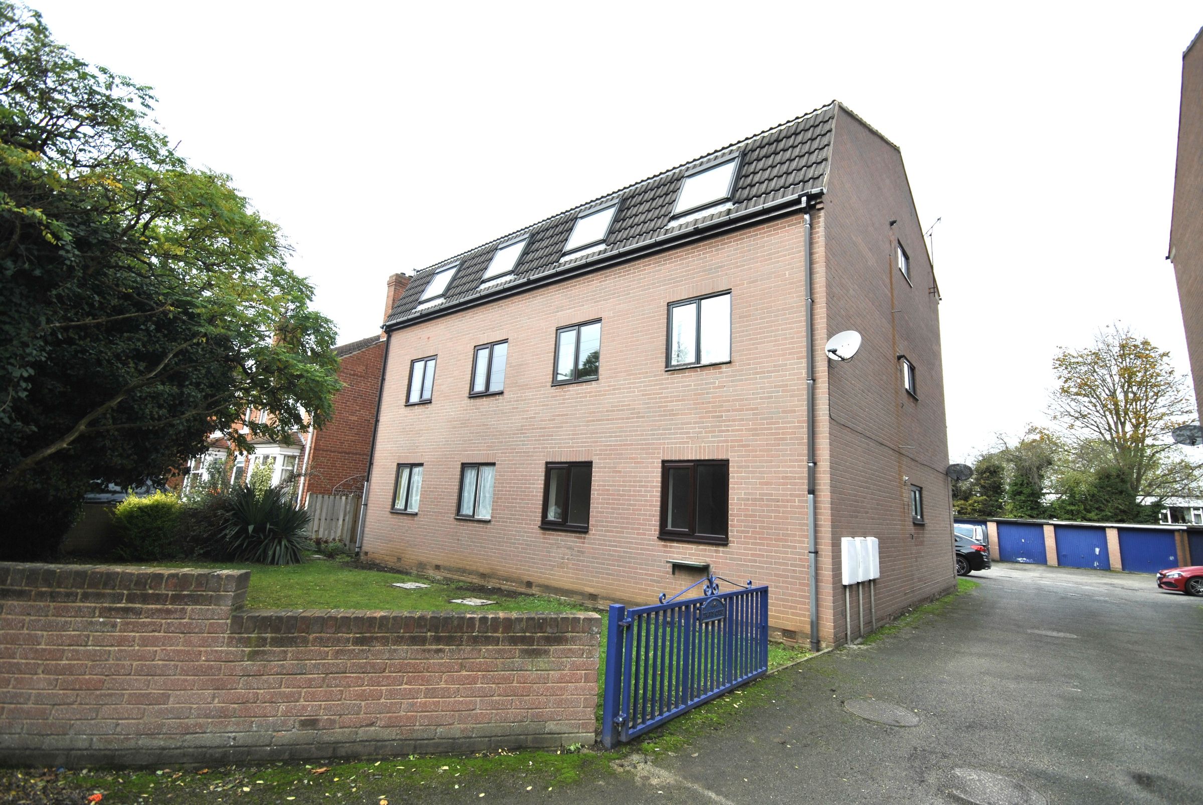 2 bed flat for sale in Shadyside, Doncaster DN4 Zoopla