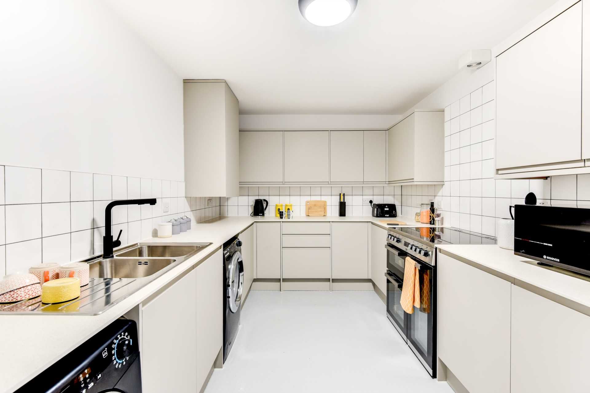 Room to rent in Road, Manor Farm BS10 Zoopla