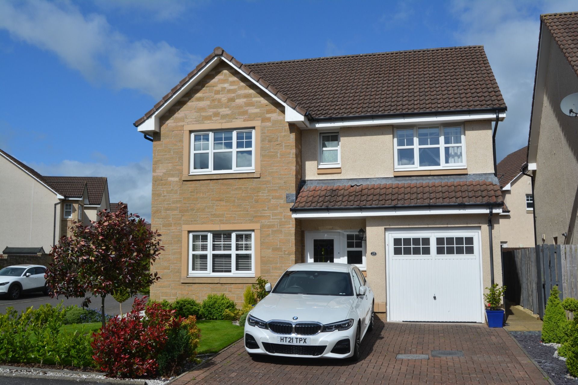 4 bed detached house for sale in Melville Crescent, Larbert