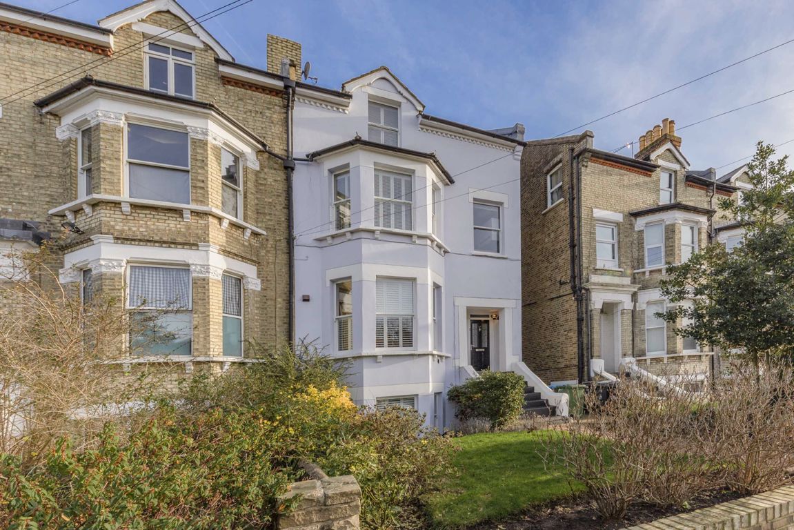2 bed for sale in King Charles Road, Berrylands, Surbiton