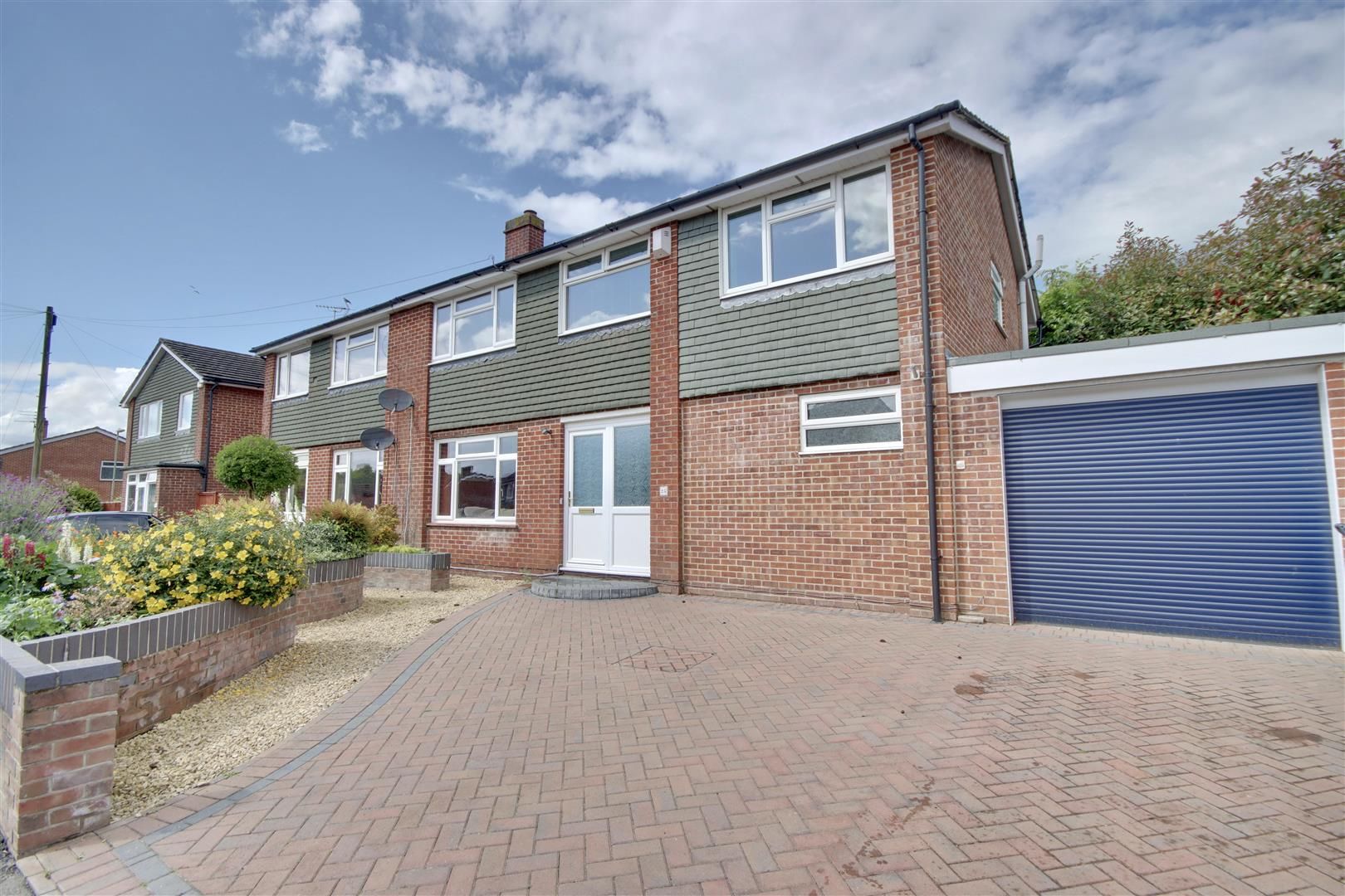 4 bed semidetached house for sale in Bevan Road, Waterlooville PO8