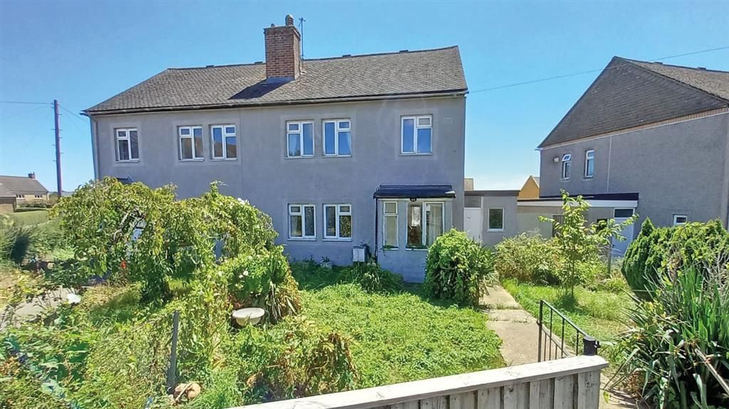 3 bed semidetached house for sale in Cotswold Crescent, Chipping