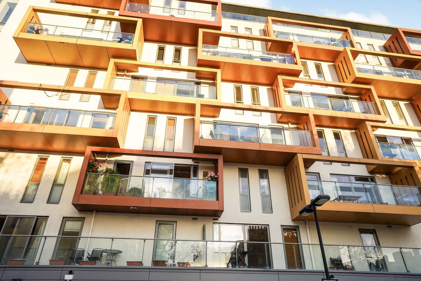 83 Crampton Street London SE17