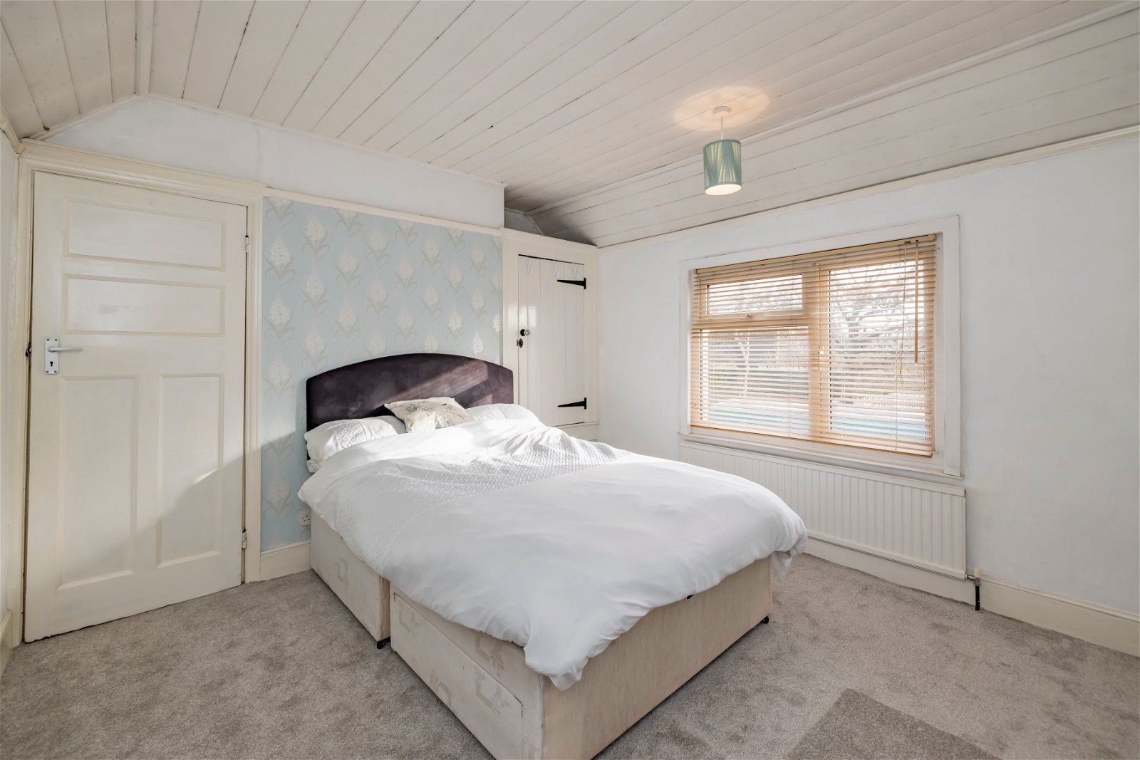 4 bed detached house for sale in High Road, Leavesden, Watford WD25