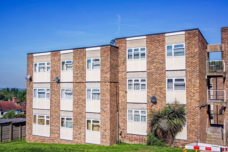 2 bed flat for sale in Brent Road, London SE18 Zoopla