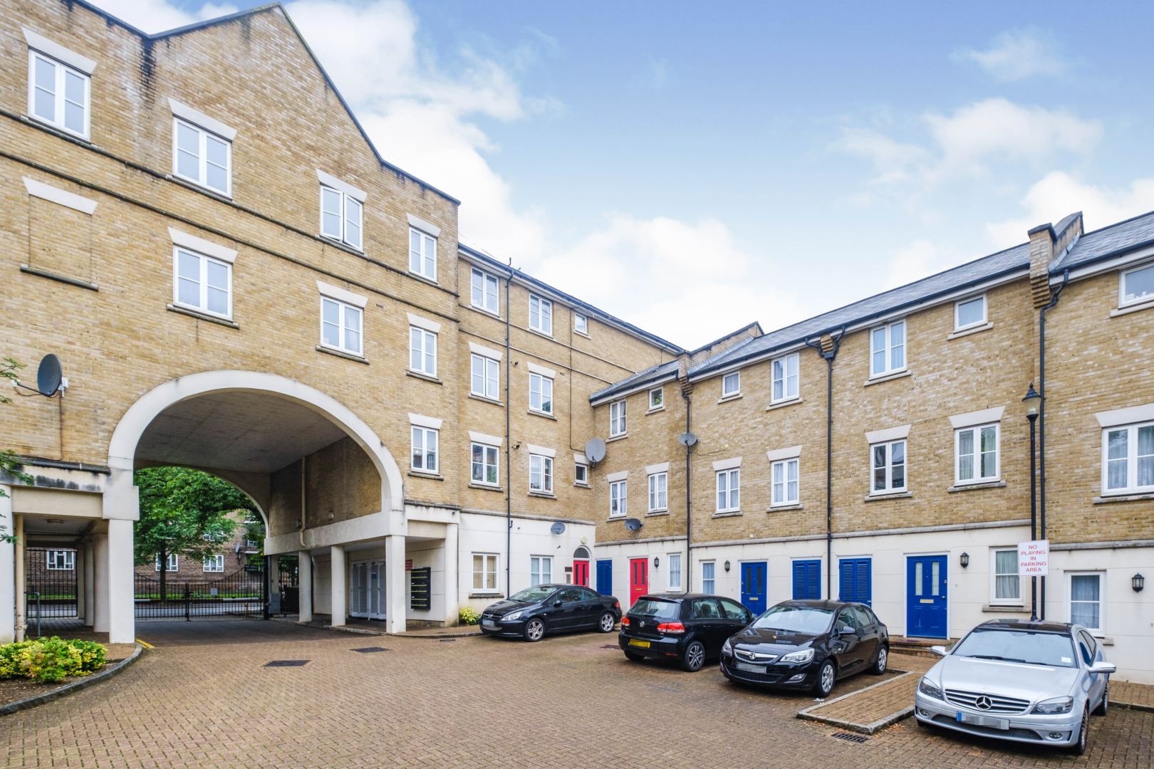 2 Bristowe Close, Brixton SW2  