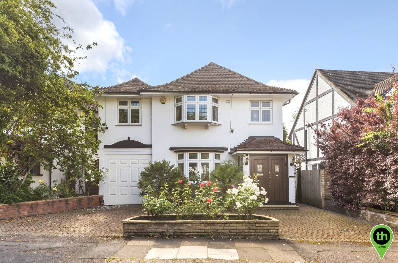 3 bed detached house for sale in Cavendish Drive, Canons Park, Edgware