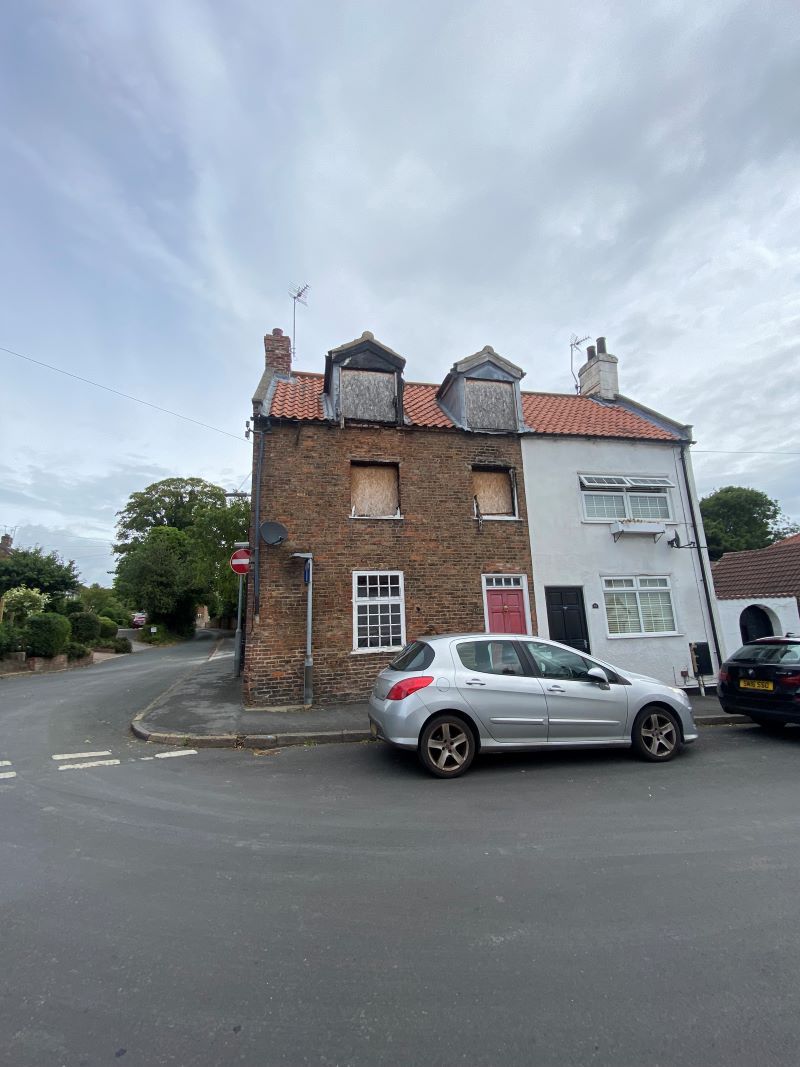 3 bed semidetached house for sale in 12 Low Street, North Ferriby HU14