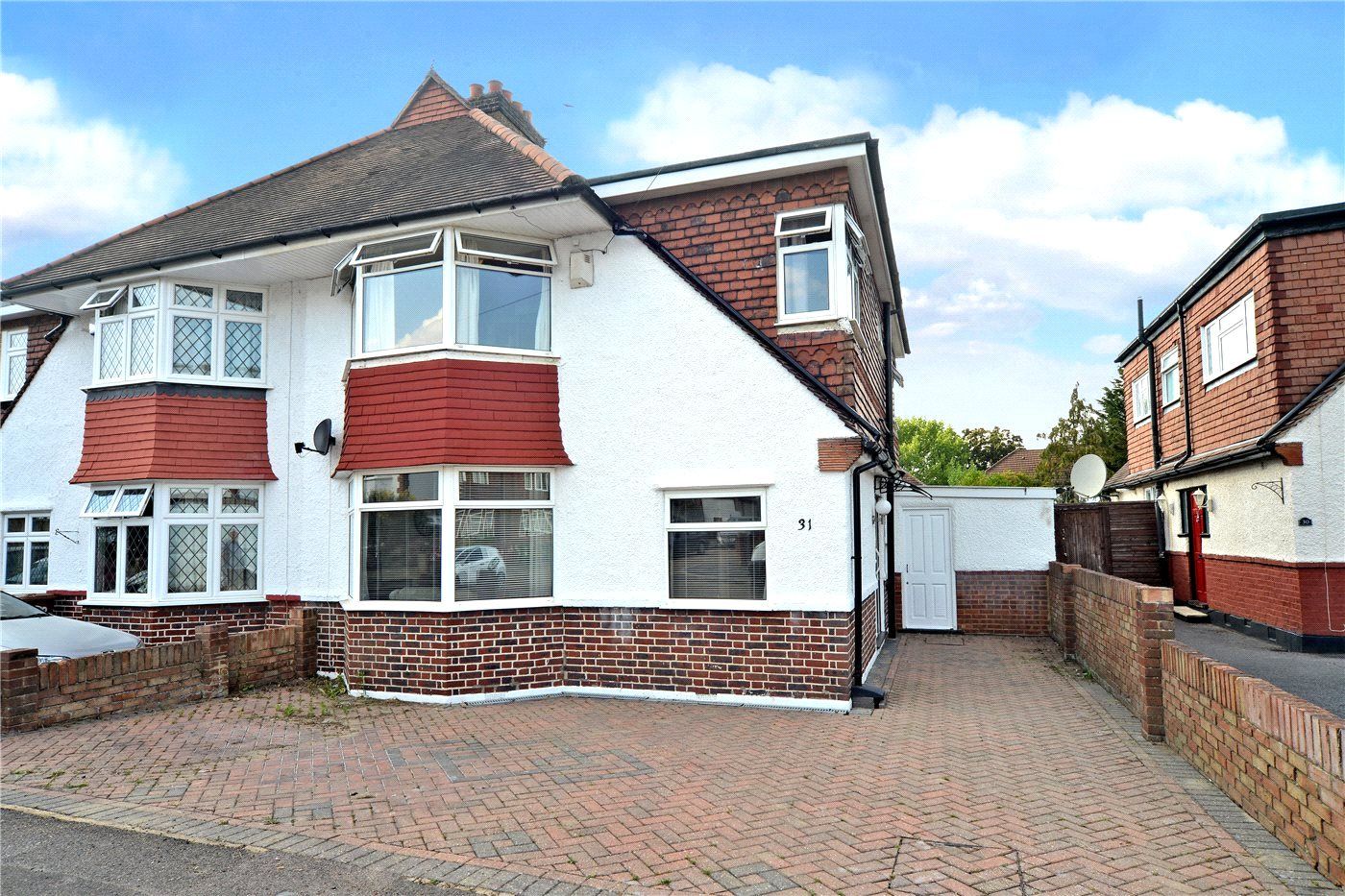4 bed semidetached house for sale in Hazlemere Gardens, Worcester Park