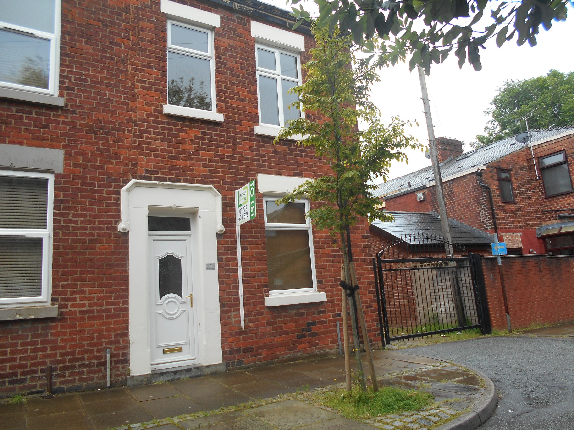 3 bed terraced house to rent in St Philip's Road, Preston PR1 Zoopla