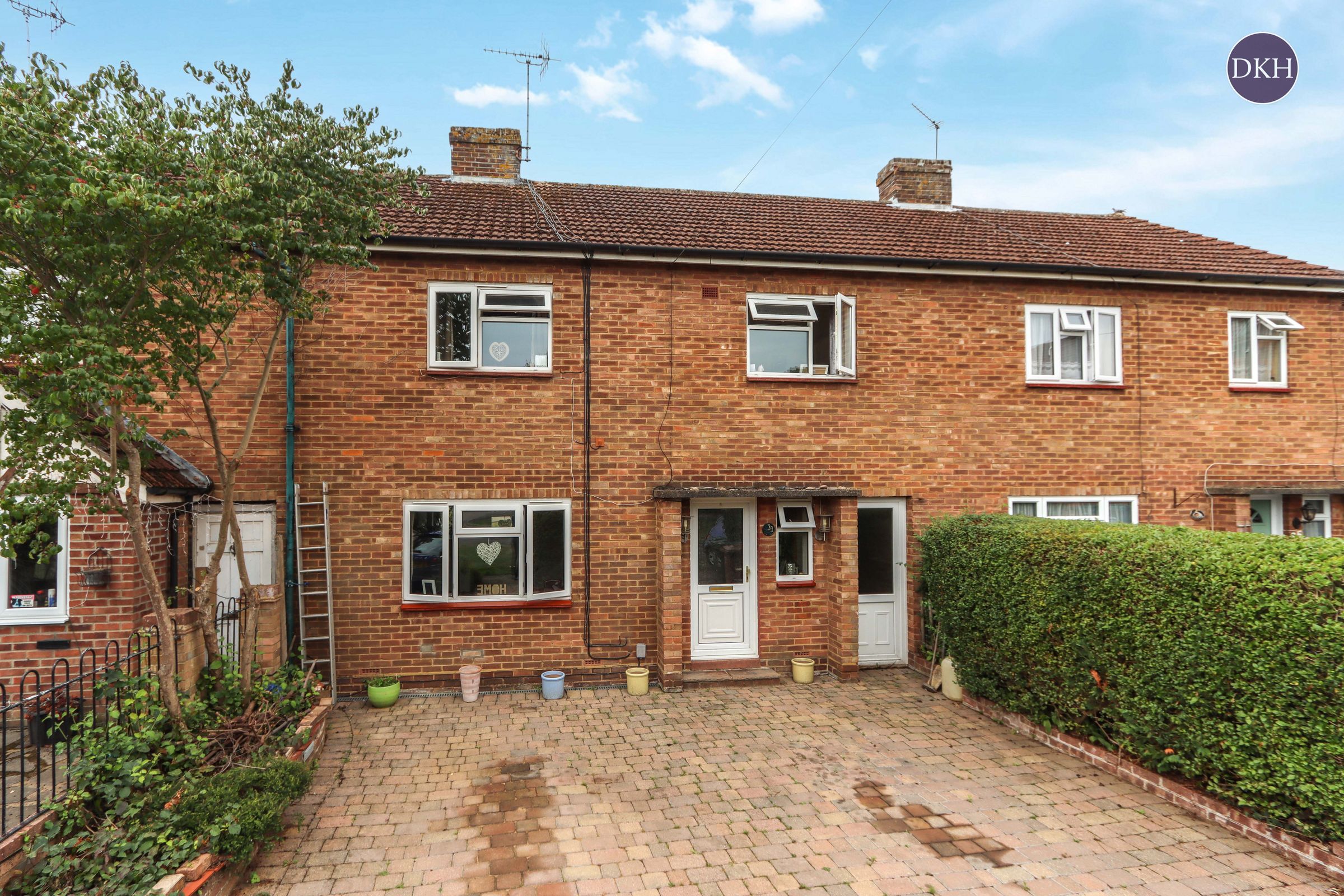 4 bed terraced house for sale in Whitfield Way, Mill End, Rickmansworth