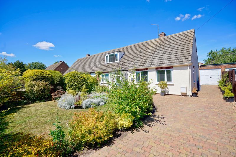 3 bed property for sale in Kings Ripton Road, Sapley, Huntingdon PE28