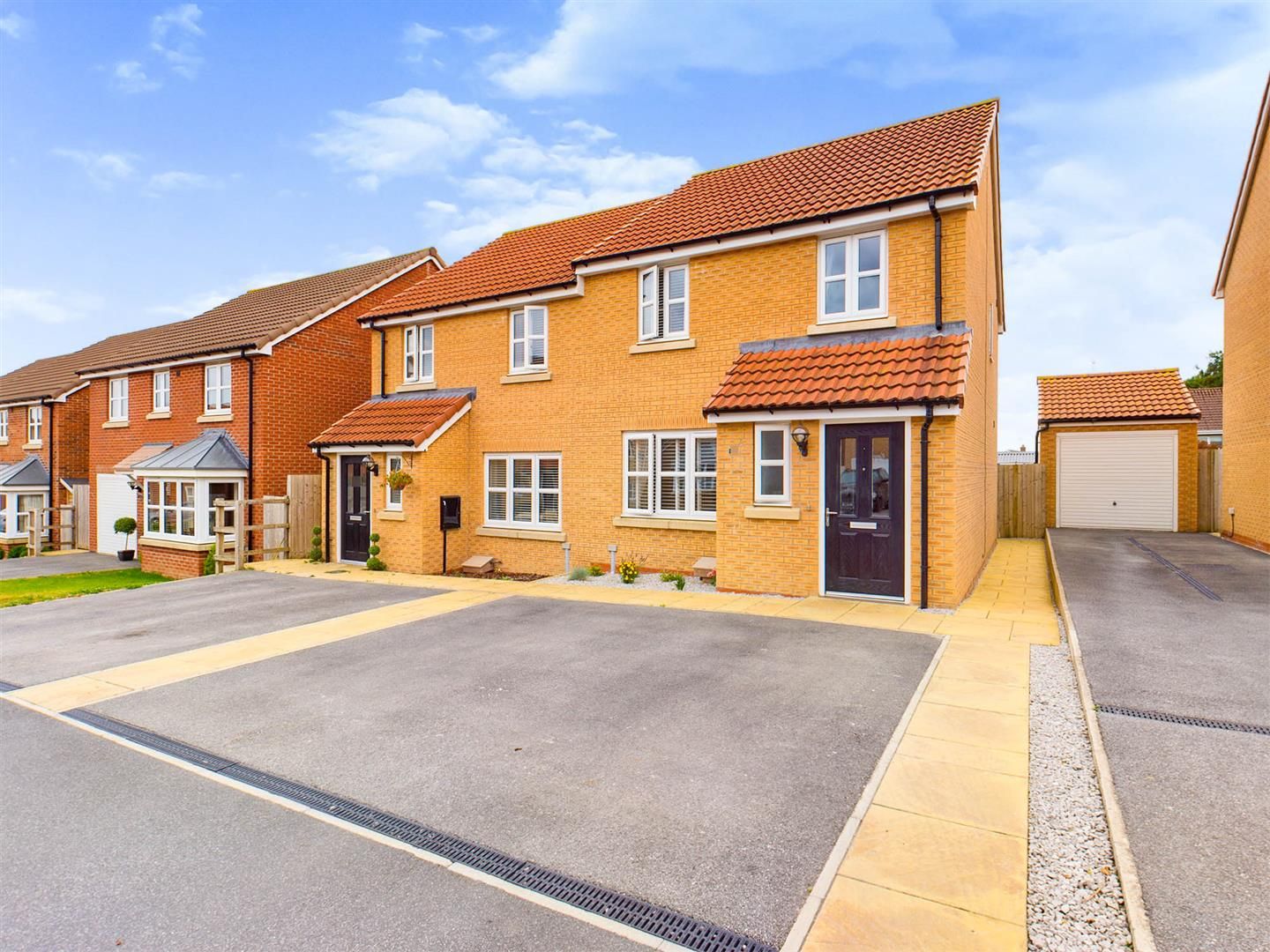3 bed semidetached house for sale in Armistice Park, Driffield YO25
