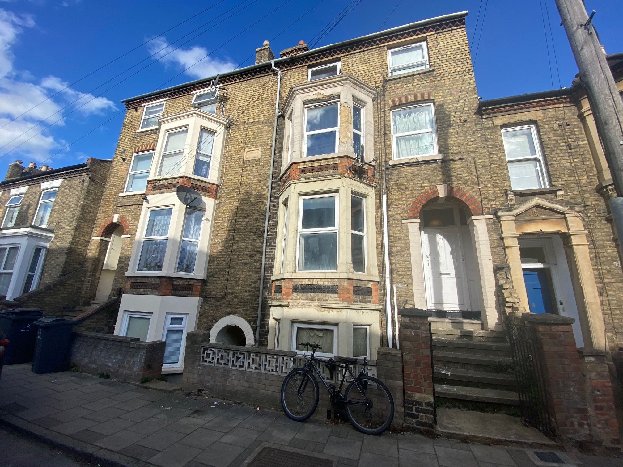 2 bed flat for sale in Western Street, Bedford MK40 Zoopla
