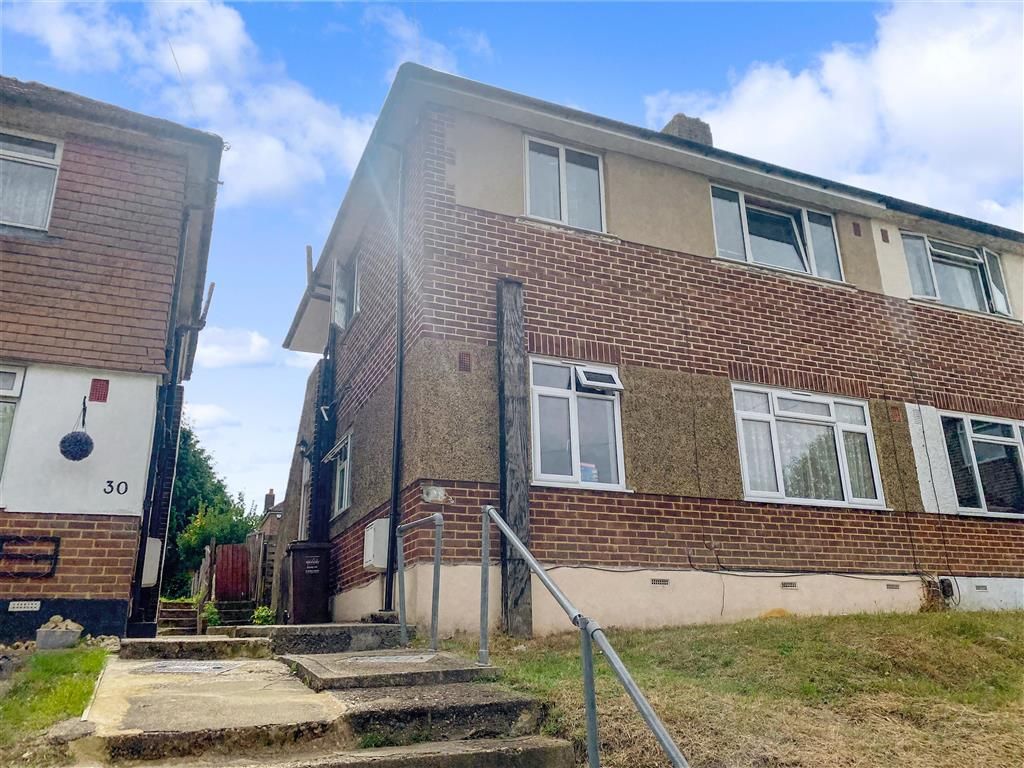 2 bed for sale in Vale Drive, Chatham, Kent ME5 Zoopla