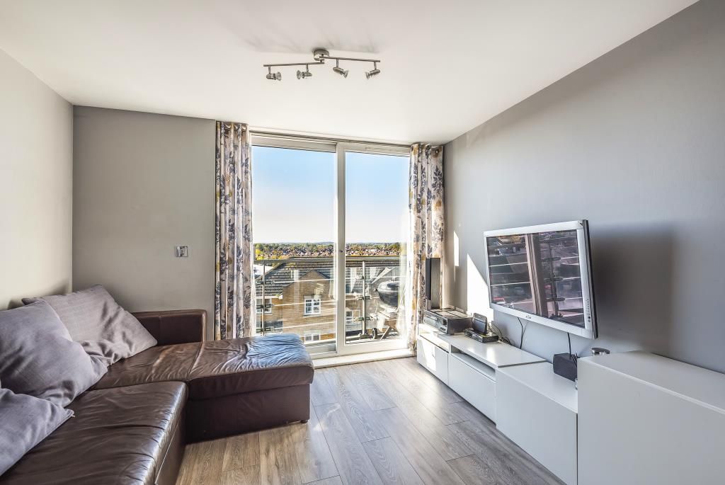 2 bed flat for sale in Feltham, London TW13 Zoopla