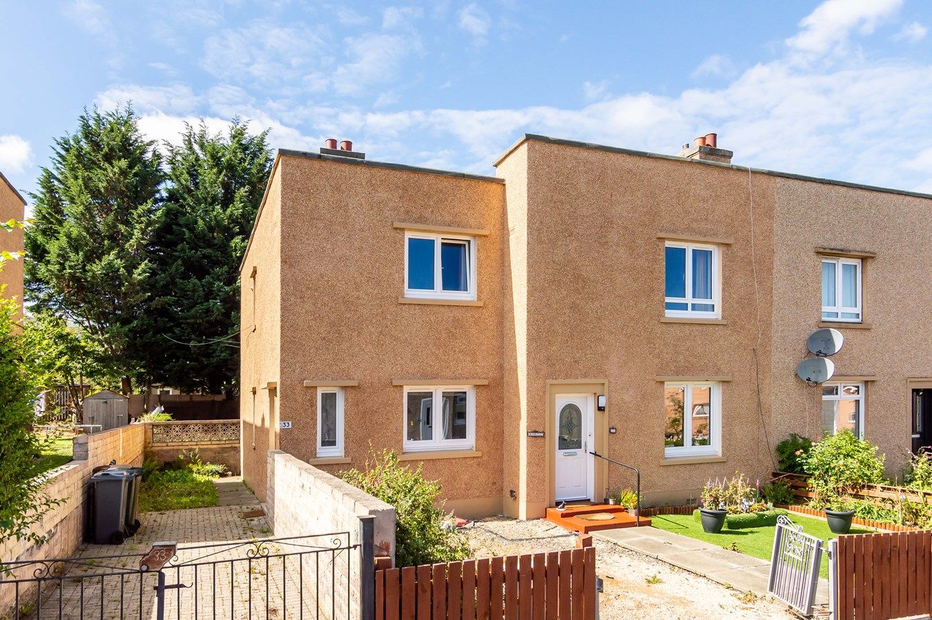 3 bed flat for sale in Broomhouse Avenue, Broomhouse, Edinburgh EH11