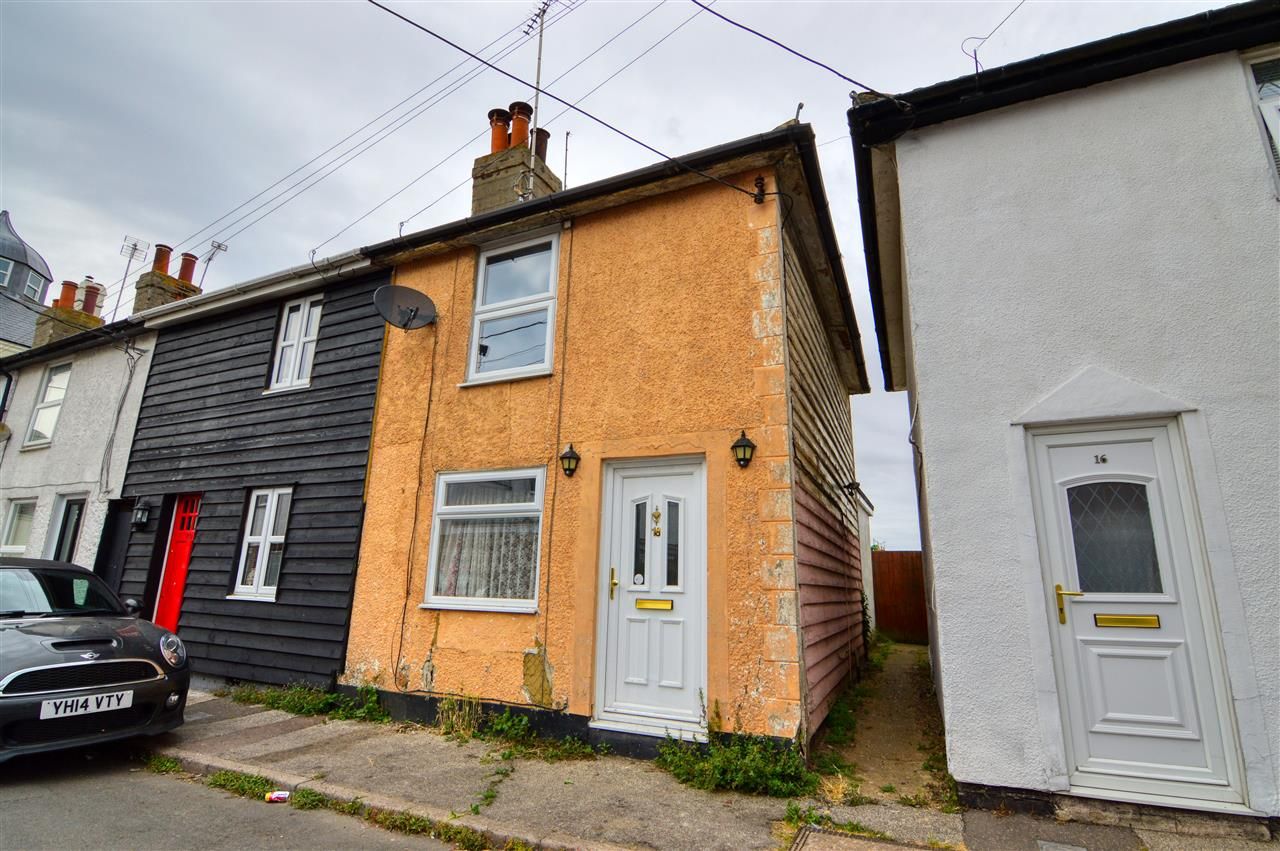 2 bed end terrace house for sale in Francis Street, Brightlingsea
