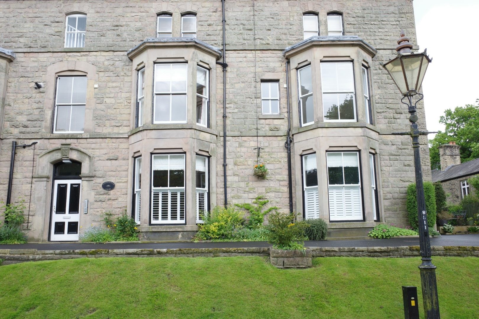 1 bed flat to rent in Broad Walk, Buxton SK17 Zoopla
