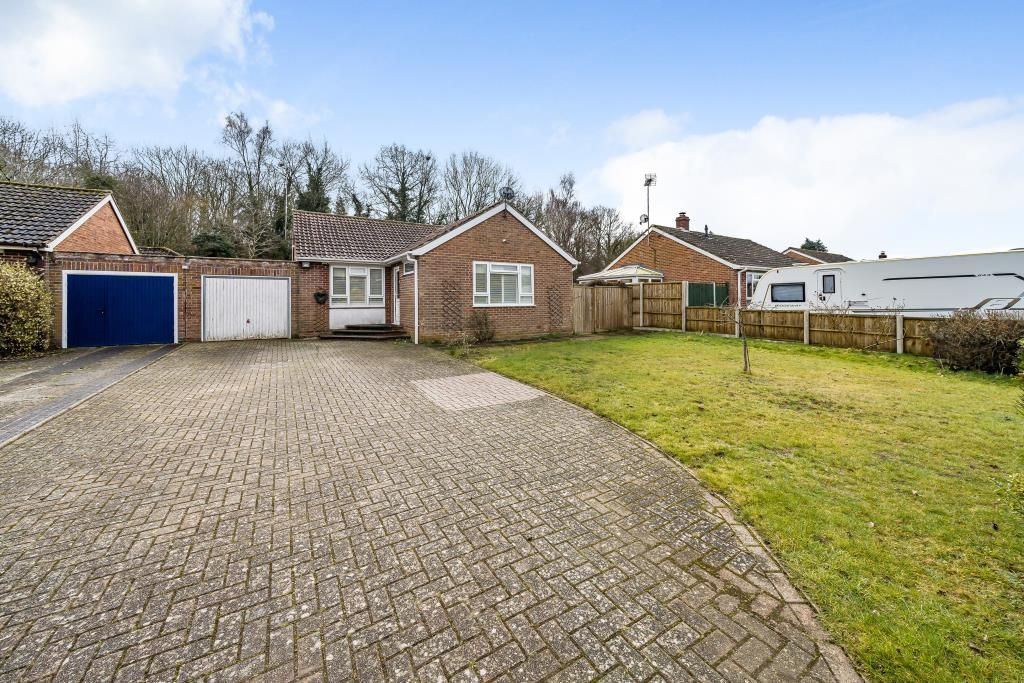 3 bed bungalow for sale in Hermitage, Berkshire RG18 Zoopla
