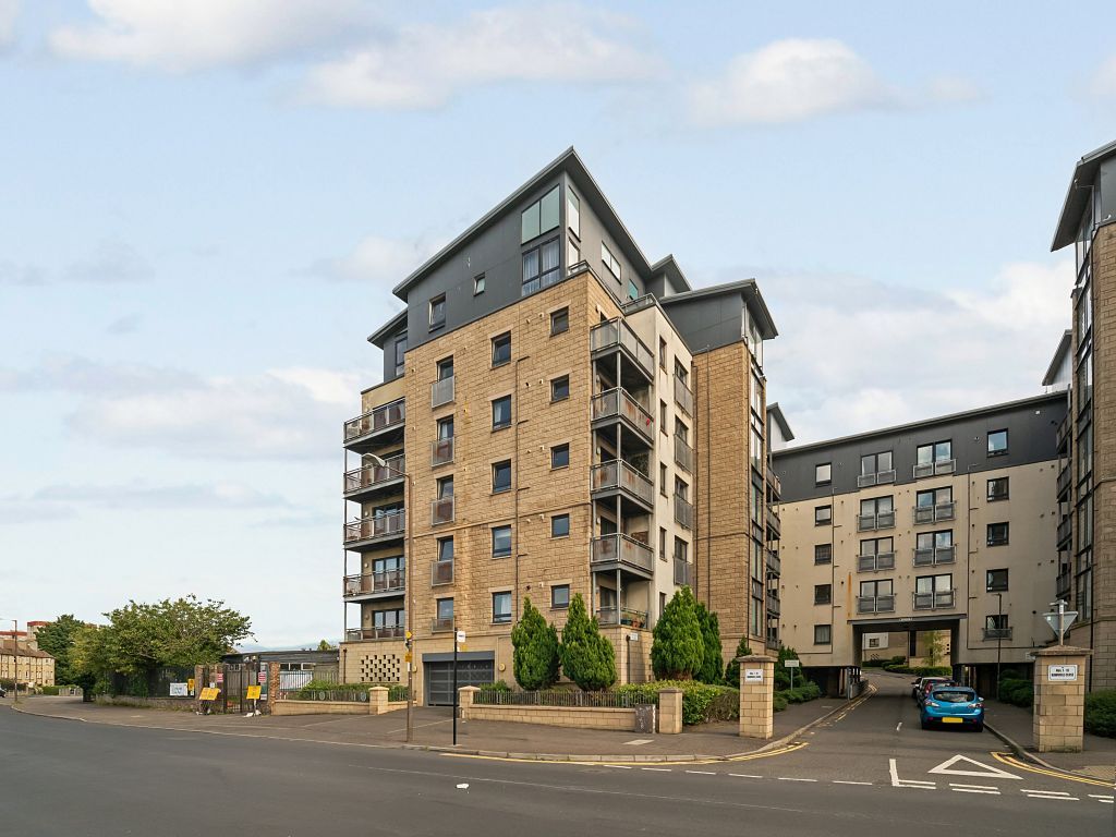 1/15 Hawkhill Close, Edinburgh EH7  