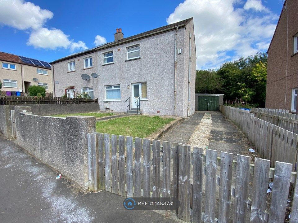 3 bed semidetached house to rent in Hamilton Crescent, Stevenston KA20