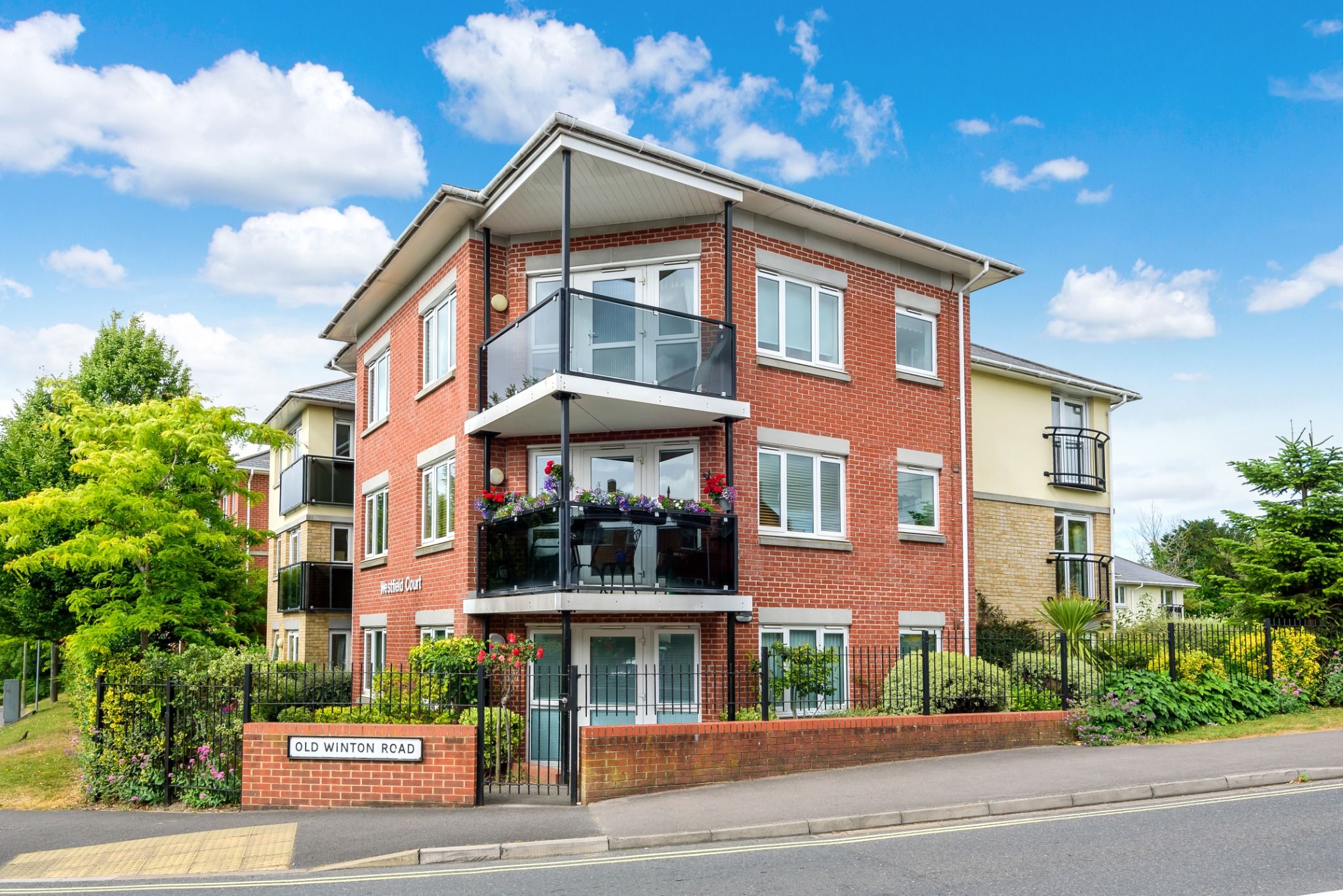 1 bed flat for sale in Old Winton Road, Andover SP10 Zoopla
