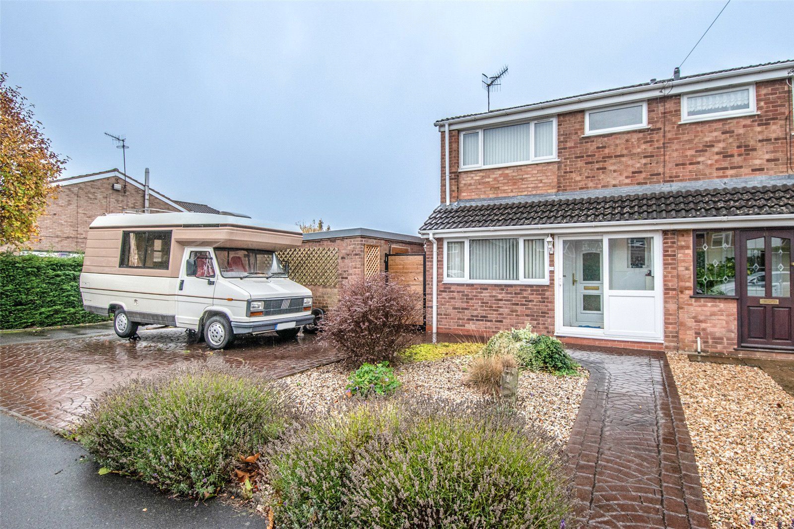 3 bed end terrace house for sale in Shaw Lane, Stoke Prior, Bromsgrove